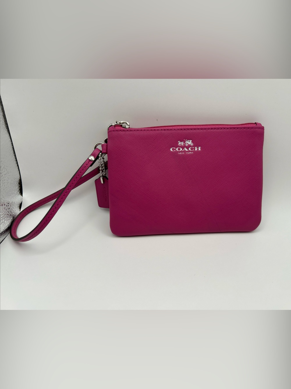 Coach F2205 Pink Crossgrain Leather Corner Zip Wristlet Wallet Clutch Hangtag